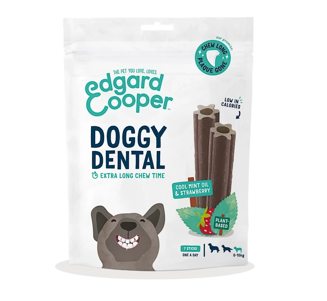 Teeth cleansing and breath-freshening chewing treat for dogs - Mint and strawberry Small - image 1 of 2