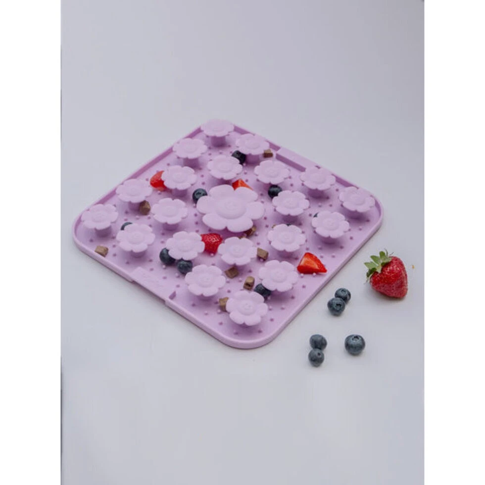 Sniffing and licking mat - Lavender - image 2 of 4